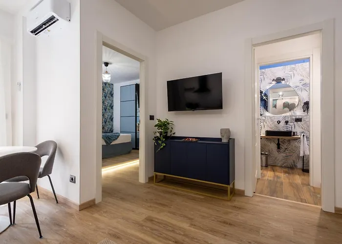 Aida Luxury In San Giovanni רומא